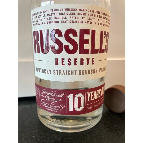 Russell’s Reserve Kentucky Straight Bourbon Whiskey EMPTY BOTTLE ONLY - Picture 2 of 6
